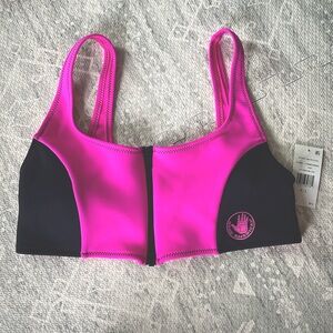 New With Tags Good American x Body glove zip up swim top size large